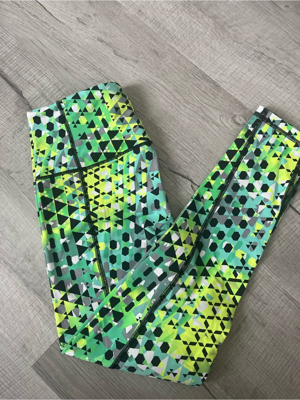 Victoria's Secret Green Geometric Print Leggings